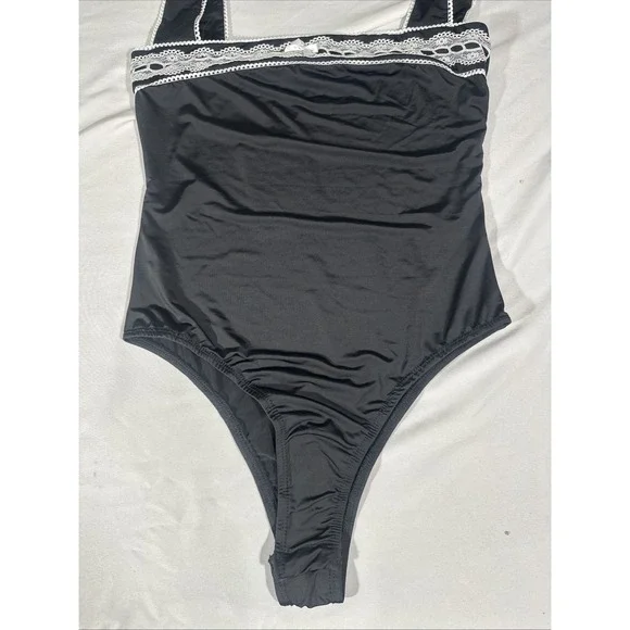 NWD $49‎ Princess Polly [ 4 US ] Square Neck Lace Keating Bodysuit Black #6996 - Picture 6 of 13